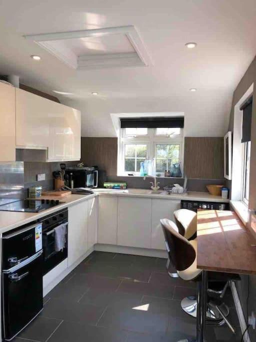 Gorgeous Annex Near Port Isaac Apartment โบดมิน ภายนอก รูปภาพ